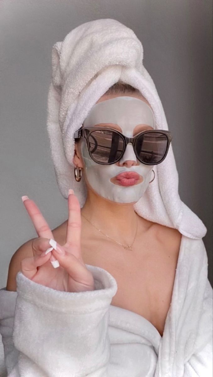 Vino la cabinet lunar